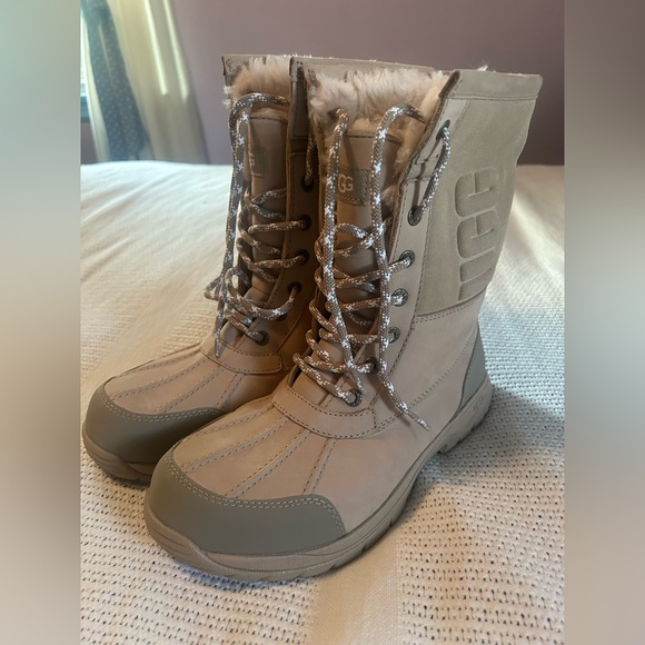 New UGG Butte Mono Boots Mens 8.5 - Picture 2 of 9